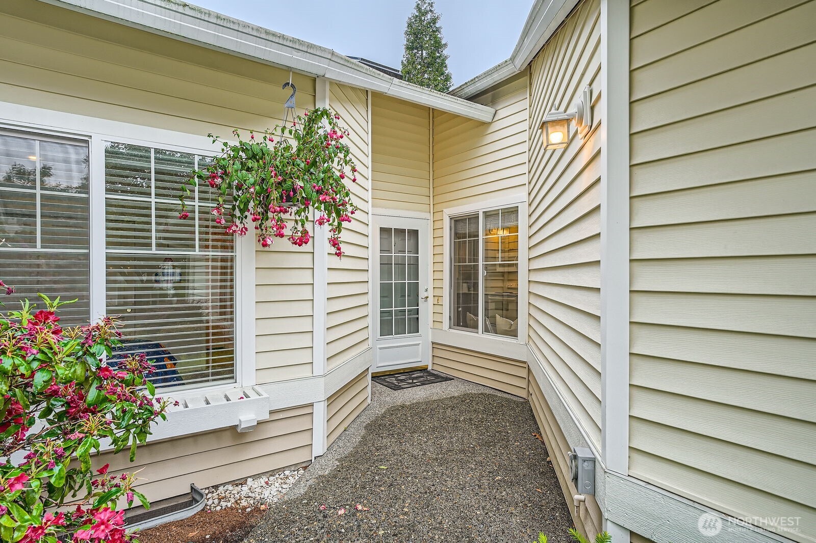 4313 S 220 Place 18-2