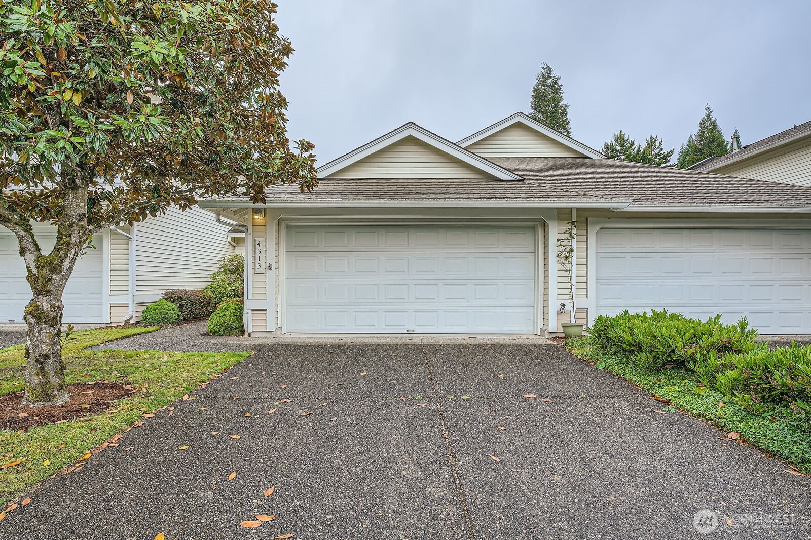 4313 S 220 Place 18-2