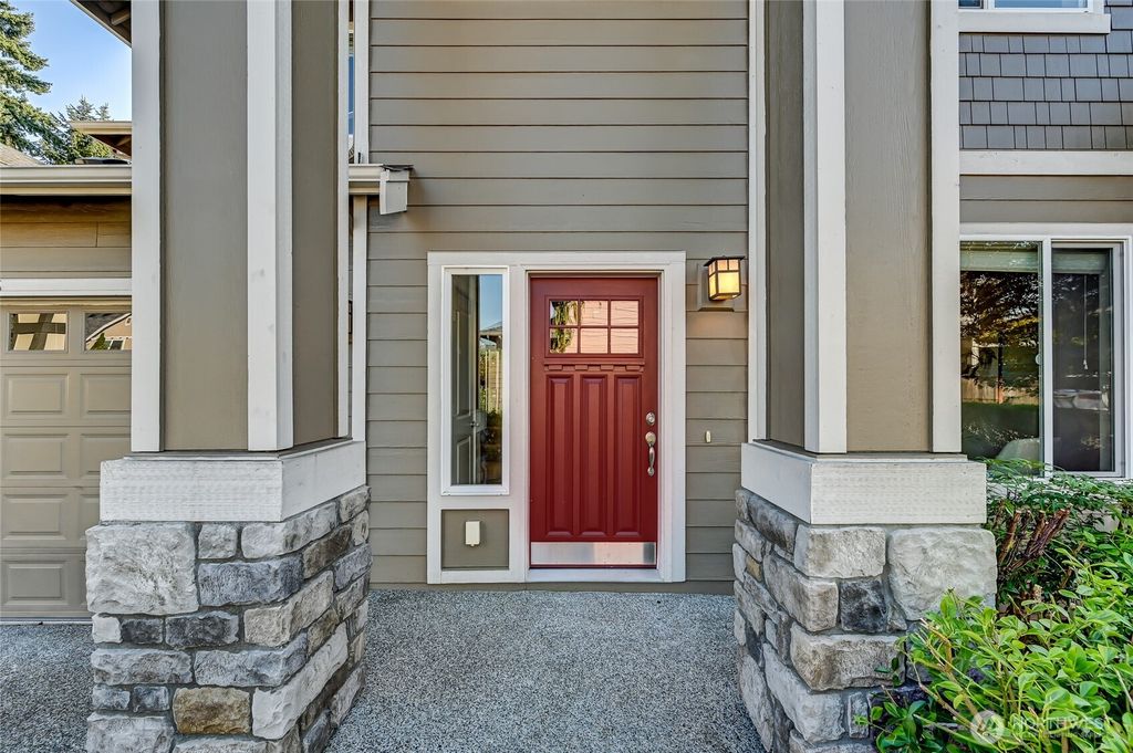 Photo of 7705 NE 193rd Place, Kenmore, WA 98028 (MLS # 2429701)