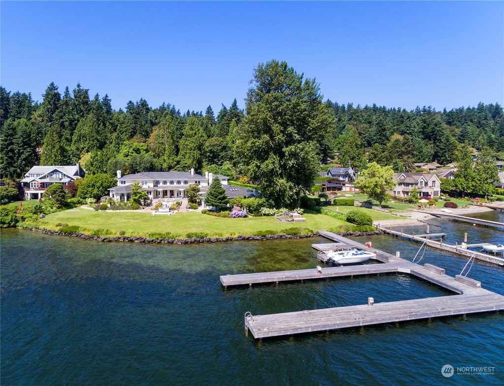 Photo of 5330 Butterworth Road, Mercer Island, WA 98040 (MLS # 1893616)