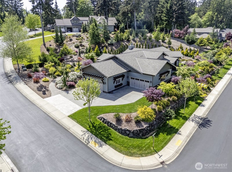 616 Hyak Way