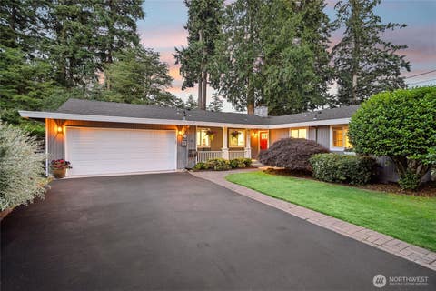 Photo of 5121 Sunset Drive W, University Place, WA 98467 (MLS # 2539657)