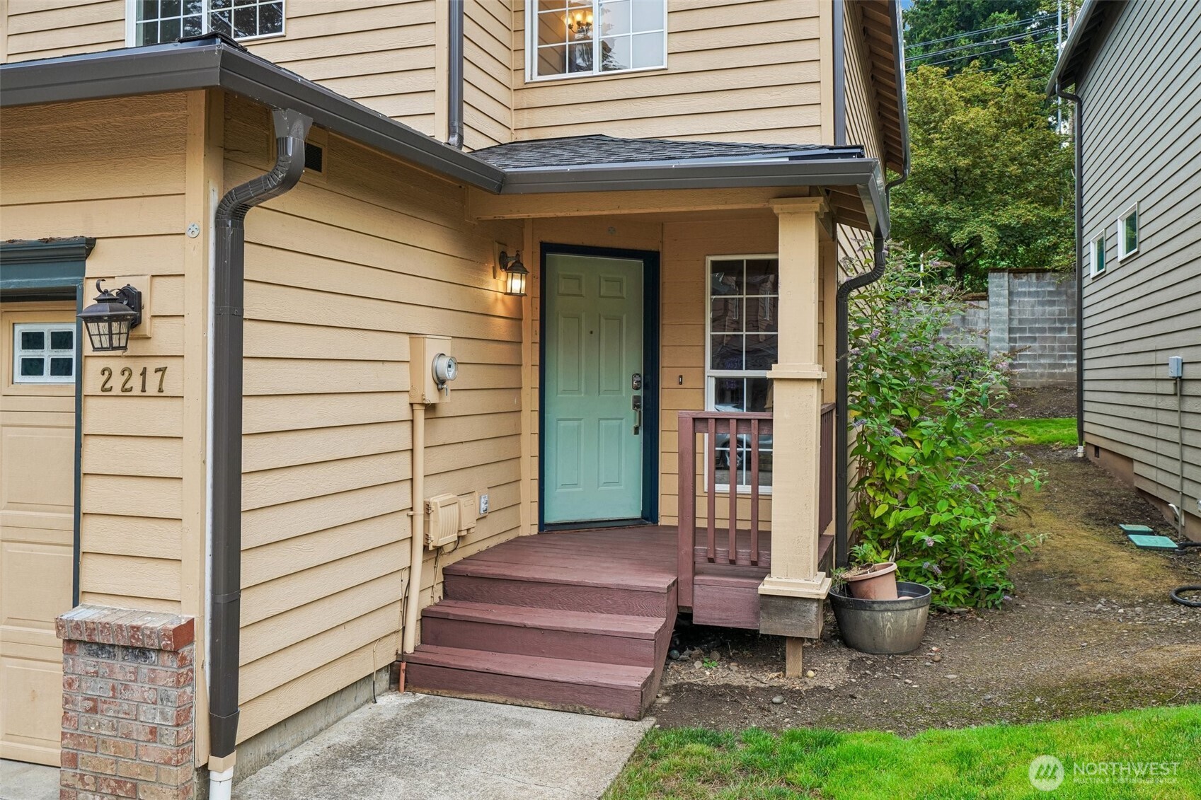 2217 NE 137th Court