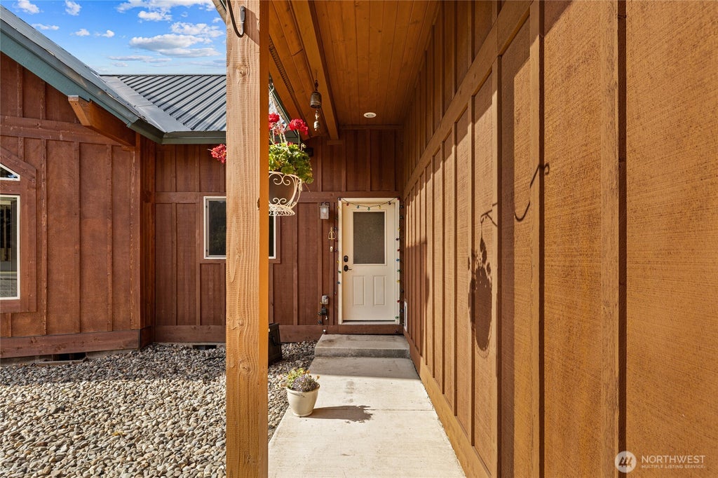 Photo of 160 Ronald Ridge Drive, Ronald, WA 98940 (MLS # 2562966)