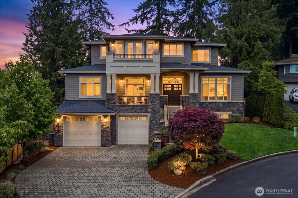 Photo of 10223 NE 22nd Place, Bellevue, WA 98004 (MLS # 2526679)