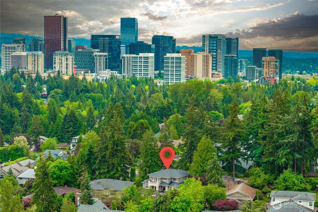 Photo of 10223 NE 22nd Place, Bellevue, WA 98004 (MLS # 2526679)