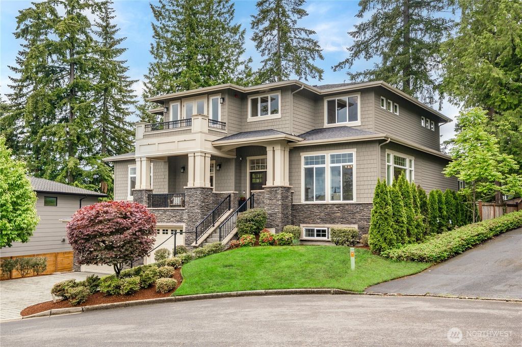 Photo of 10223 NE 22nd Place, Bellevue, WA 98004 (MLS # 2526679)