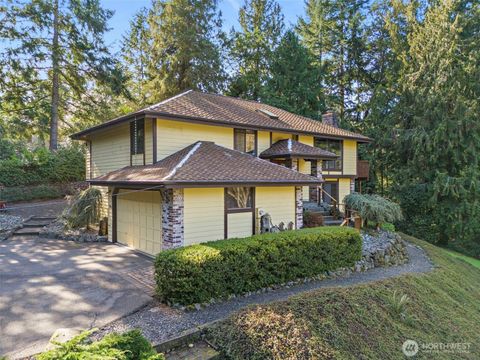 Photo of 7861 NE University Point Circle NE, Bremerton, WA 98311 (MLS # 2484936)