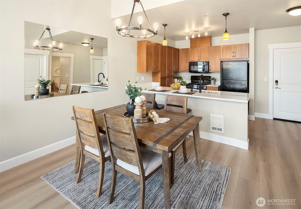 Photo of 1840 25th Avenue NE #412, Issaquah, WA 98029 (MLS # 2465822)