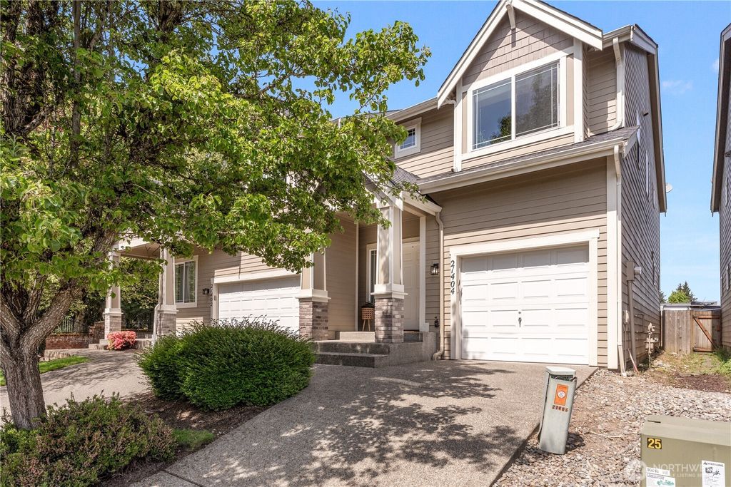 Photo of 21404 104th Court E, Bonney Lake, WA 98391 (MLS # 2515127)
