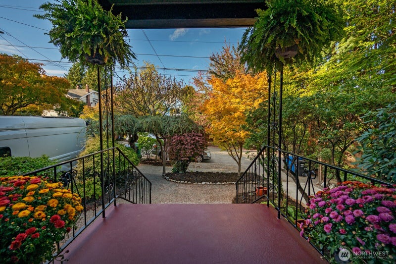 933 N 84TH Street