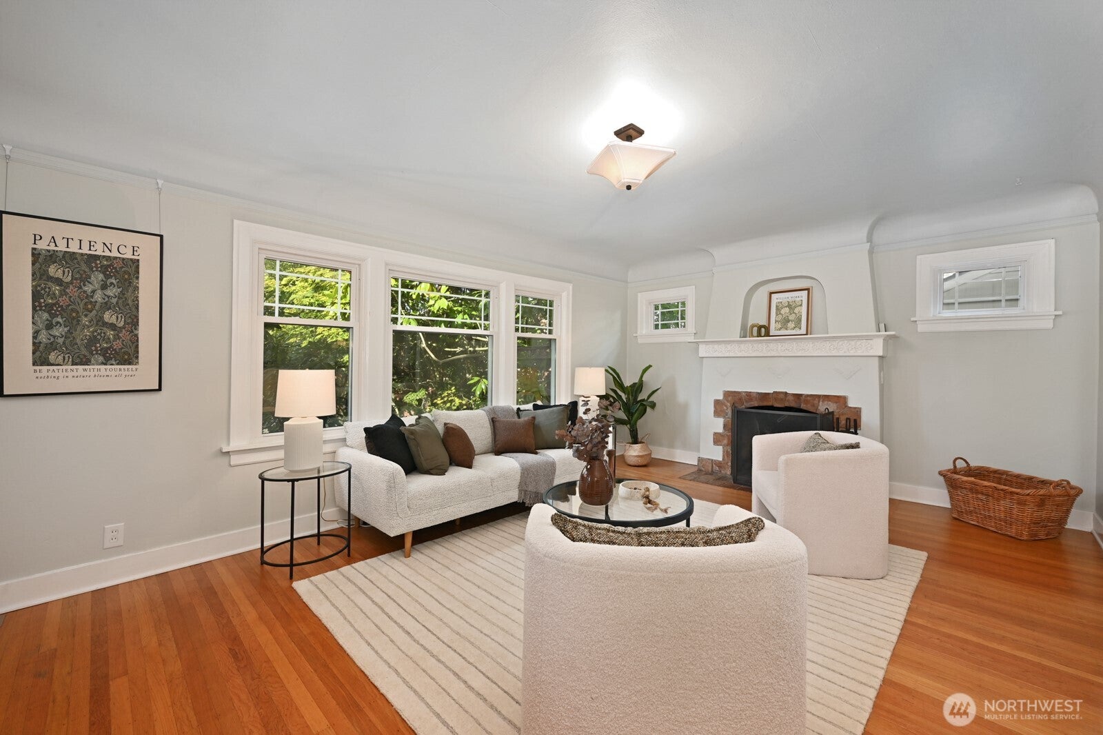 933 N 84TH Street