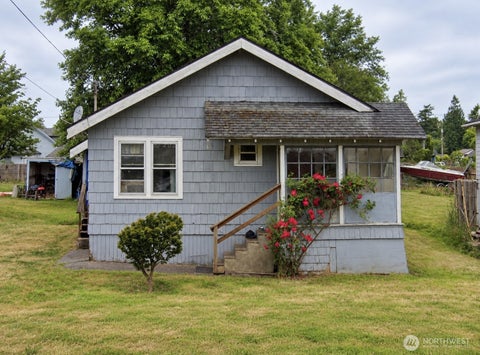 Photo of 905 Coolidge Road, Aberdeen, WA 98520 (MLS # 2554794)