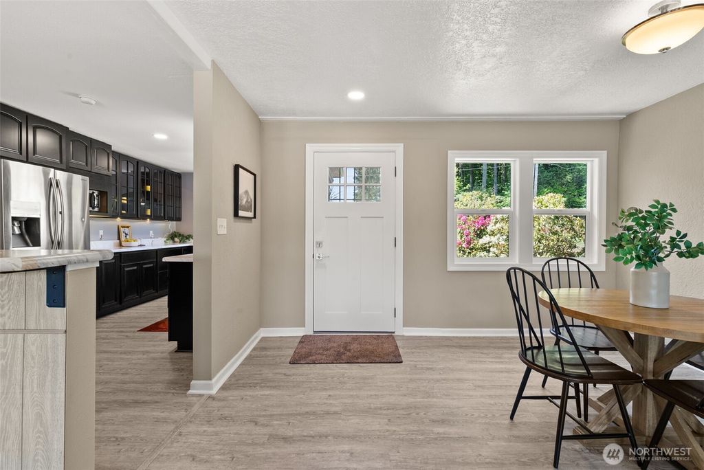 Photo of 246 Kennicott Road, Chehalis, WA 98532 (MLS # 2517619)