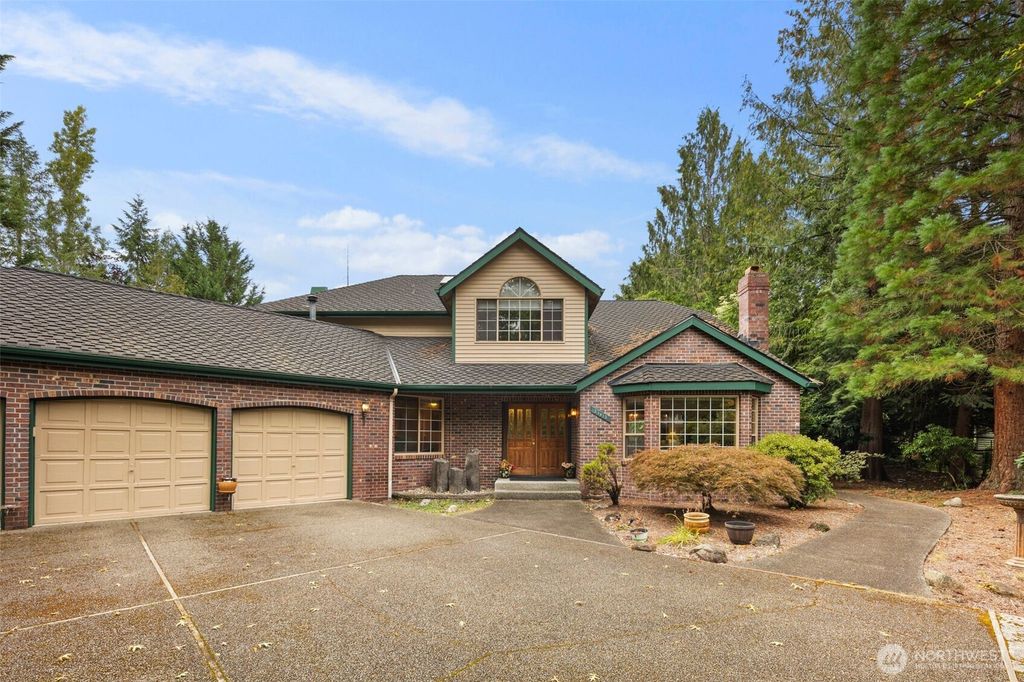 Photo of 23812 SE 253rd Place, Maple Valley, WA 98038 (MLS # 2433463)