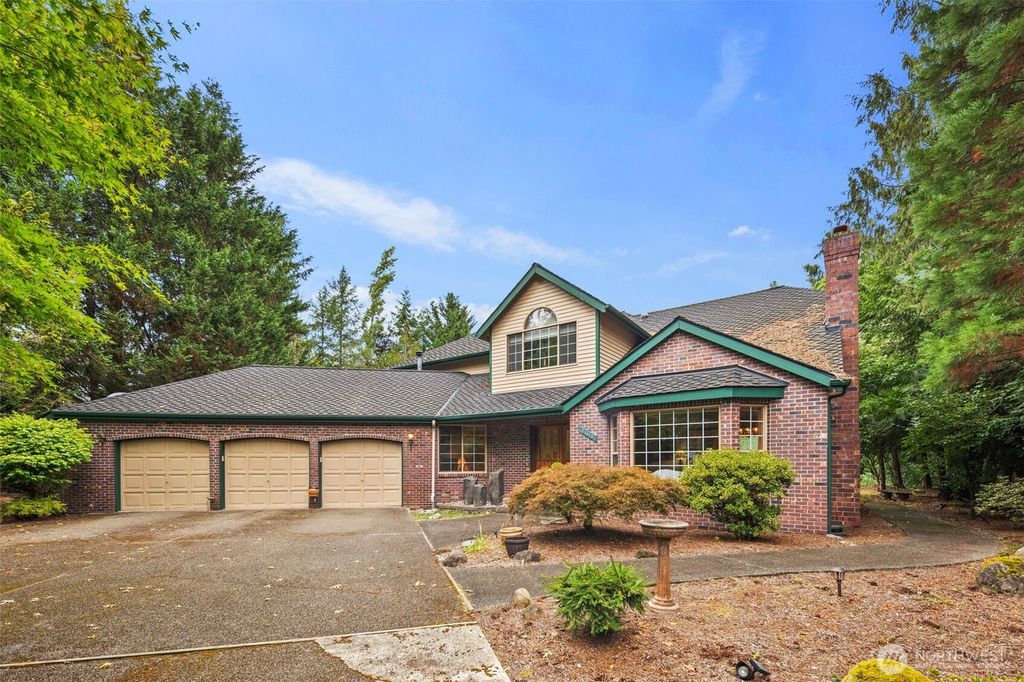 Photo of 23812 SE 253rd Place, Maple Valley, WA 98038 (MLS # 2433463)