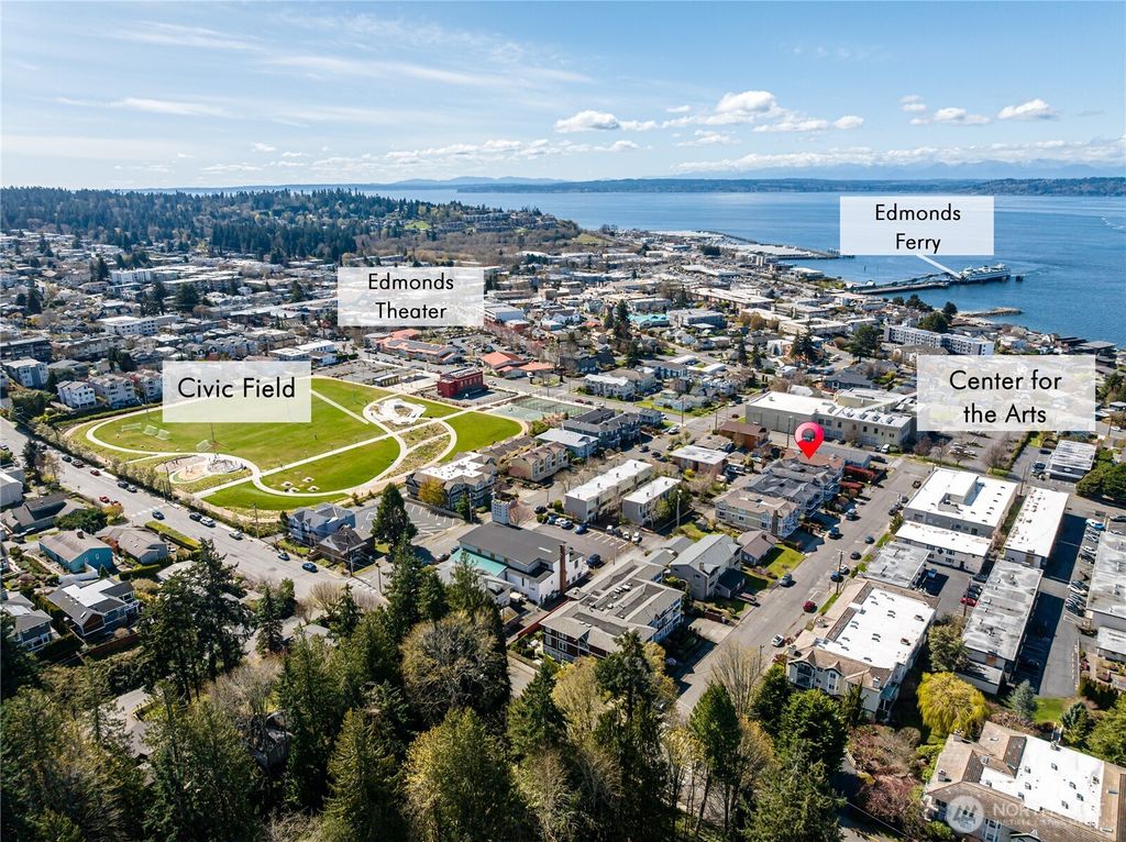 Photo of 610 Glen Street #3, Edmonds, WA 98020 (MLS # 2498674)