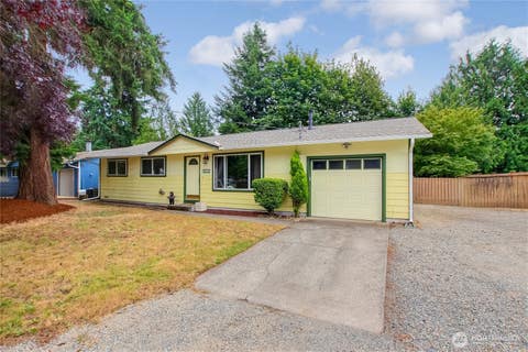 Photo of 18233 SE 262nd Place, Covington, WA 98042 (MLS # 2547286)