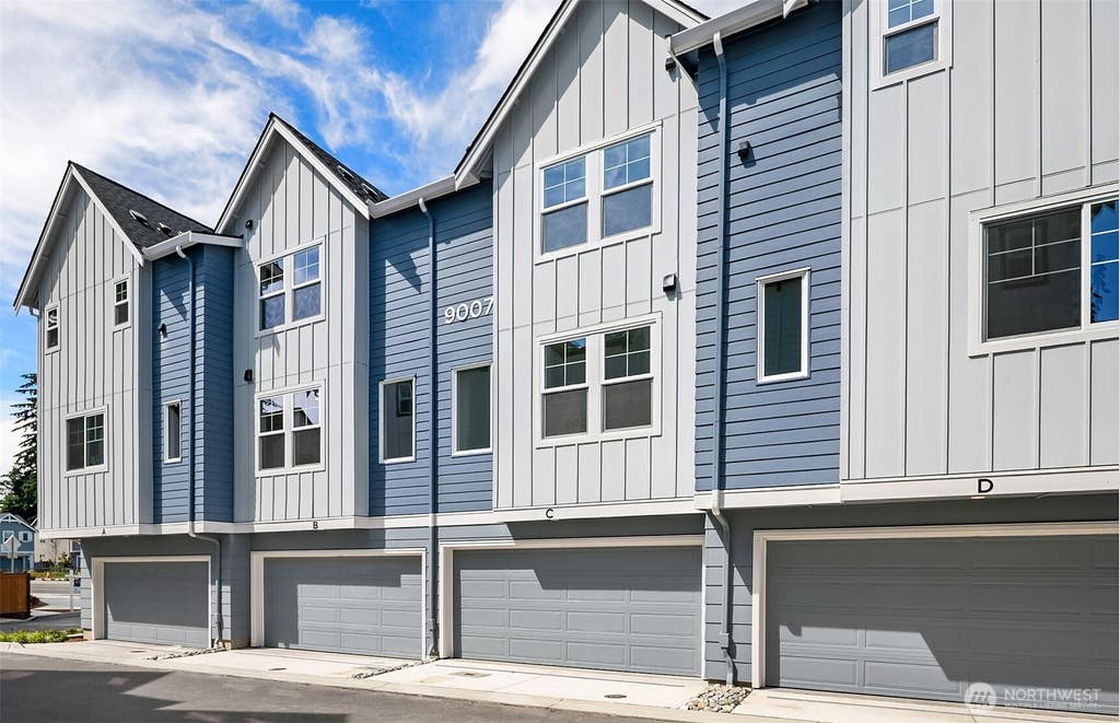Photo of 9007 NE 203rd Lane #C, Bothell, WA 98011 (MLS # 2566053)