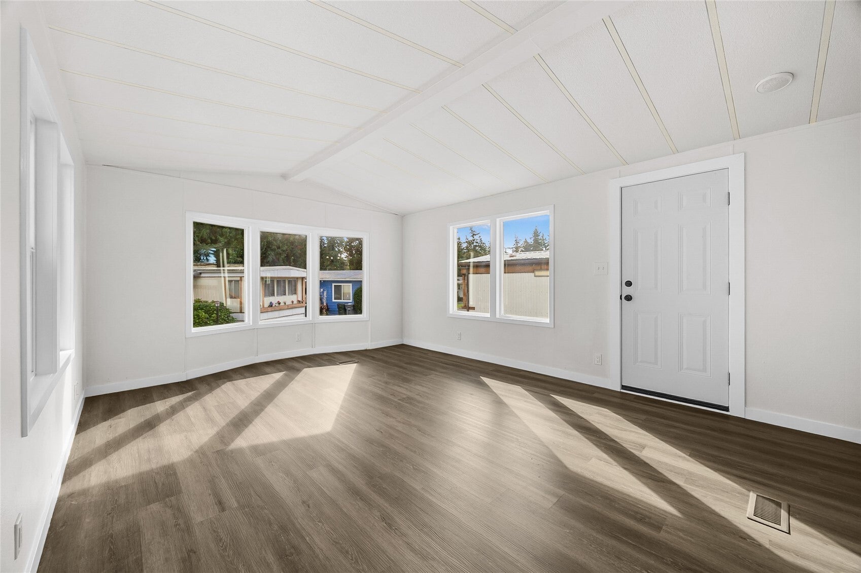 507 131st Street E 33