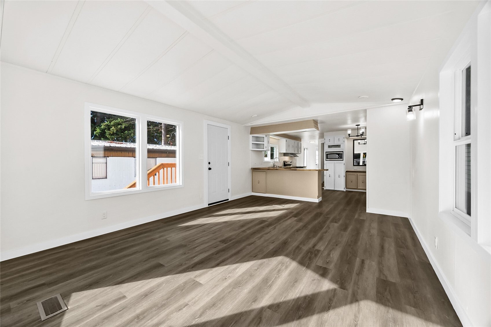 507 131st Street E 33