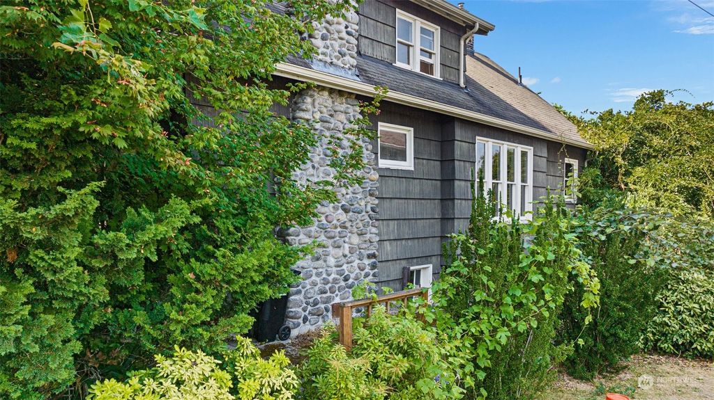 Photo of 720 N 61st Street, Seattle, WA 98103 (MLS # 2154866)