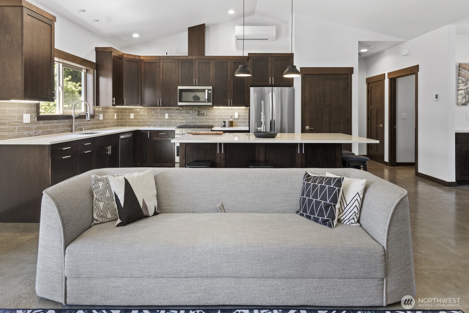 5245 NW Erlands Point Rd