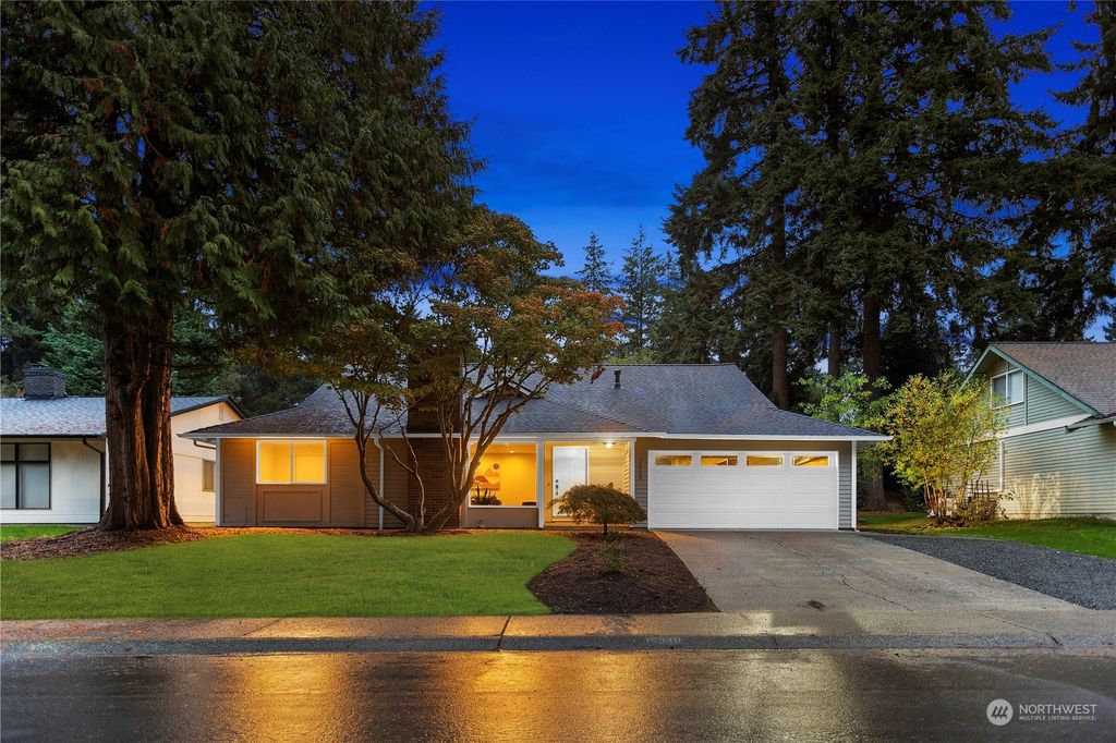 Photo of 14348 117th Avenue NE, Kirkland, WA 98034 (MLS # 2173205)