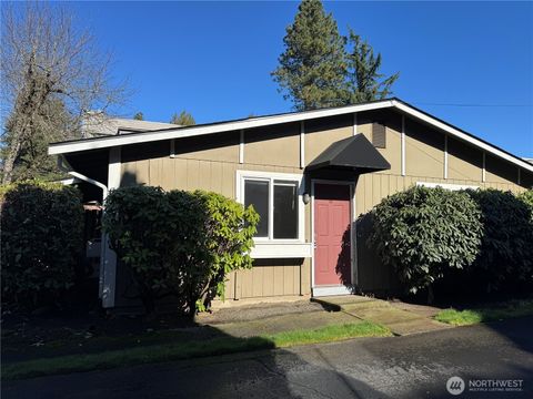 Photo of 150 2nd Place NW, Issaquah, WA 98027 (MLS # 2487934)
