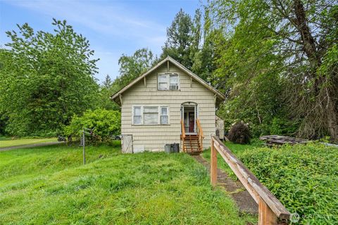 Photo of 1941 Gerber Street, Raymond, WA 98577 (MLS # 2523745)