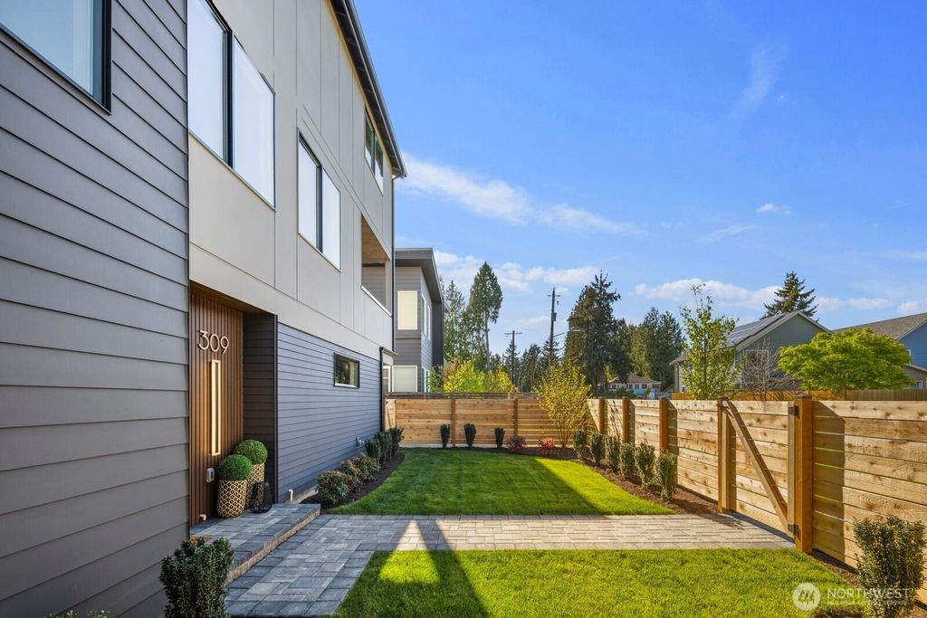 Photo of 309 NW 92nd Street, Seattle, WA 98117 (MLS # 2514385)