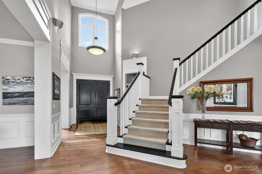 Photo of 265 259th Avenue NE, Sammamish, WA 98074 (MLS # 2481821)