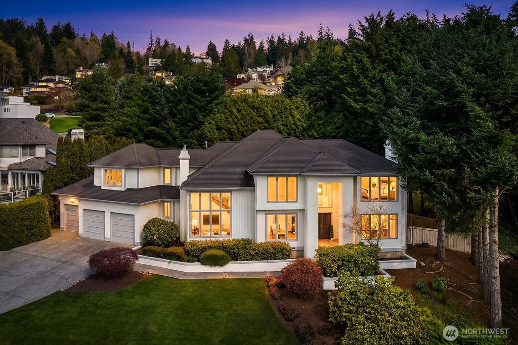 Photo of 1540 204th Avenue NE, Sammamish, WA 98074 (MLS # 2504230)