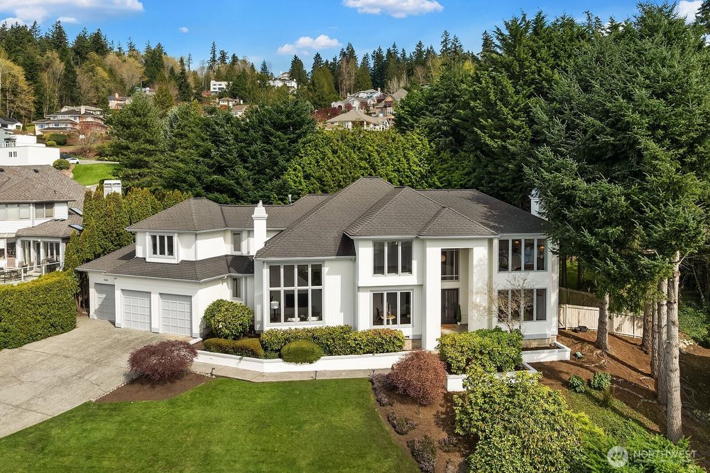 Photo of 1540 204th Avenue NE, Sammamish, WA 98074 (MLS # 2504230)