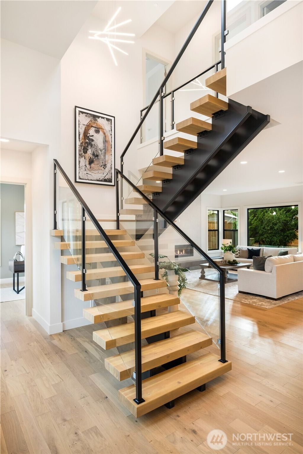 Photo of 10201 114th Place NE, Kirkland, WA 98033 (MLS # 2423541)