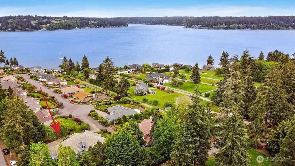 Photo of 654 9th Court, Fox Island, WA 98333 (MLS # 2524864)