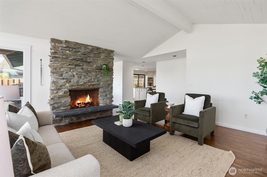 Photo of 12115 SE 16th Place, Bellevue, WA 98005 (MLS # 2477541)