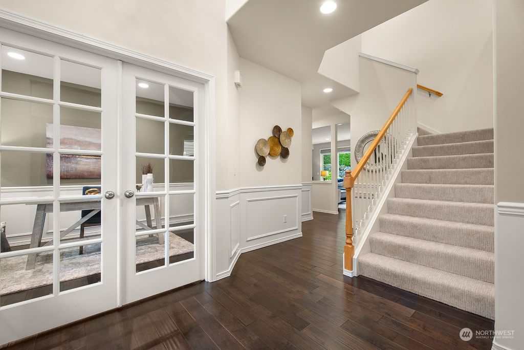 Photo of 471 Wilderness Peak Drive NW, Issaquah, WA 98027 (MLS # 2012671)