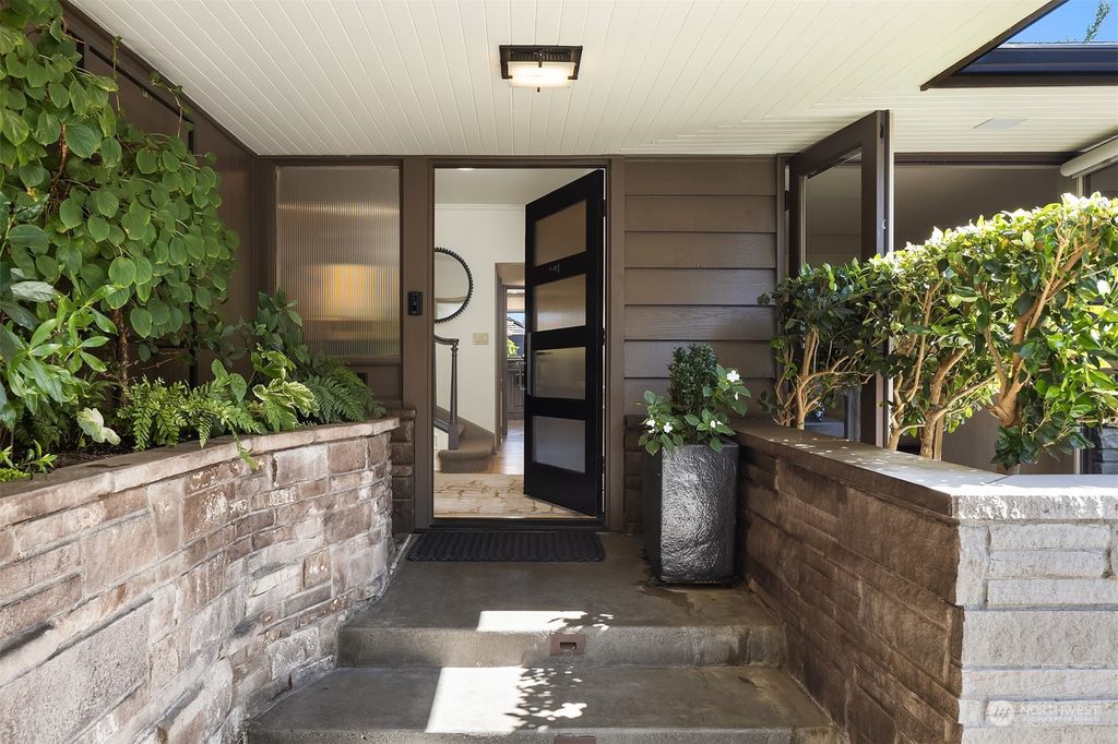 Photo of 1244 Parkside Drive E, Seattle, WA 98112 (MLS # 2078126)