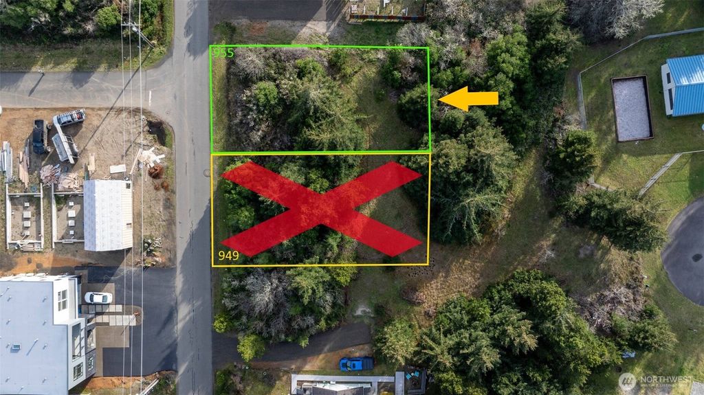 Photo of 955 Tonquin Avenue SW, Ocean Shores, WA 98569 (MLS # 2459849)