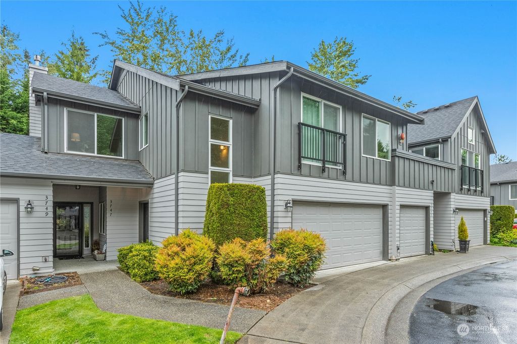 Photo of 3747 257th Avenue SE, Sammamish, WA 98029 (MLS # 2212244)