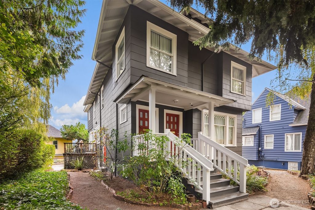 Photo of 914 23rd Avenue E, Seattle, WA 98112 (MLS # 2401613)