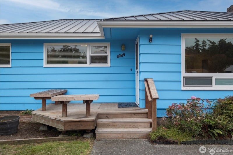 1123 Forest Glen Road