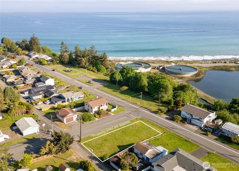 Photo of 0 W 4th St, Port Angeles, WA 98363 (MLS # 2520761)