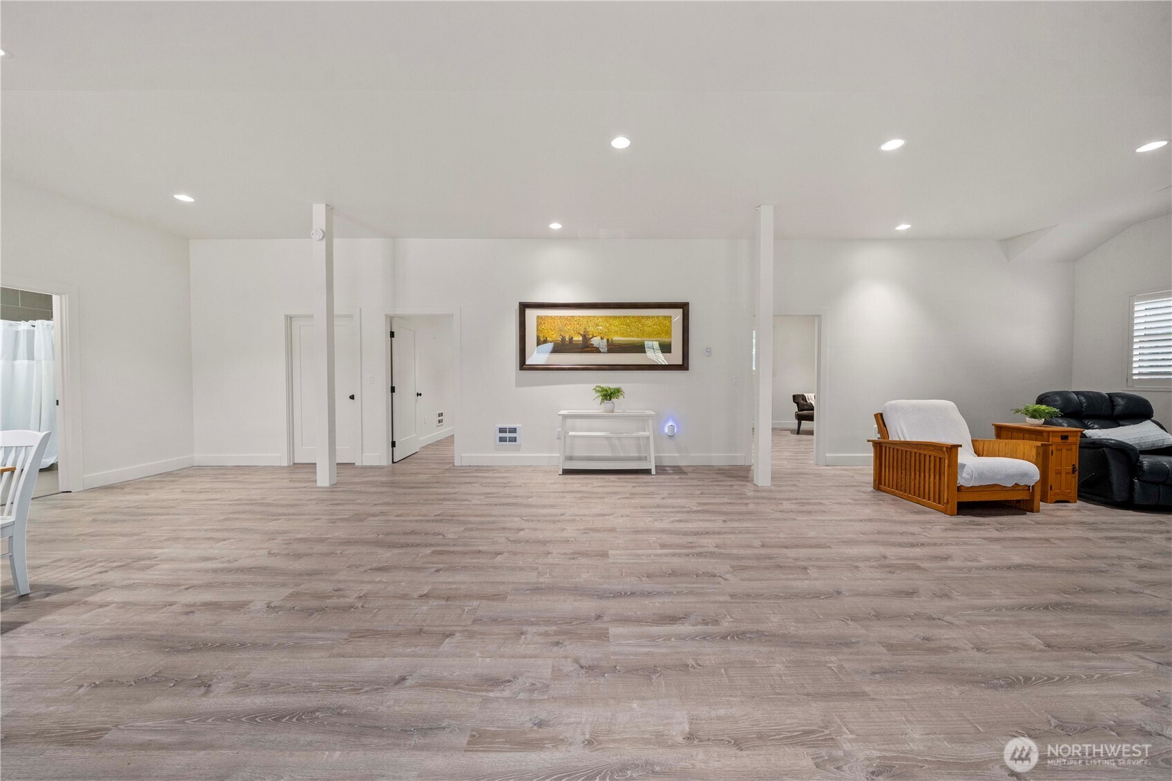 Redmond, Washington 98053, United States, 6 Bedrooms Bedrooms, ,4 BathroomsBathrooms,Residential,Active,86361