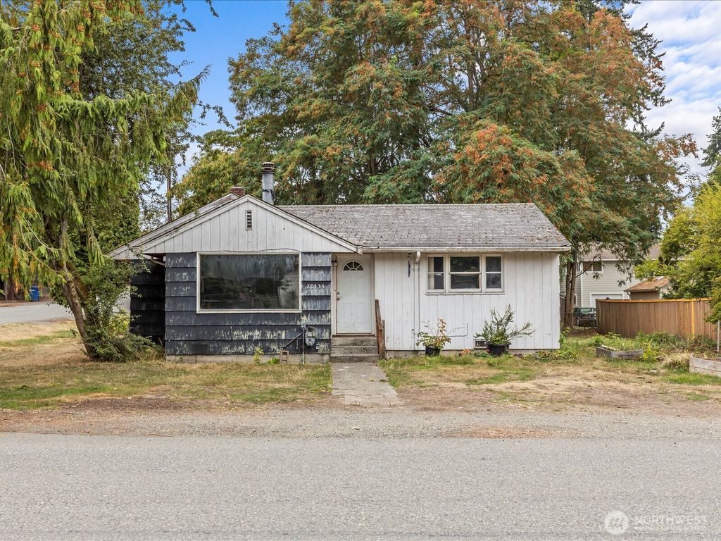 Photo of 20135 4th Avenue S, Des Moines, WA 98198 (MLS # 2432761)