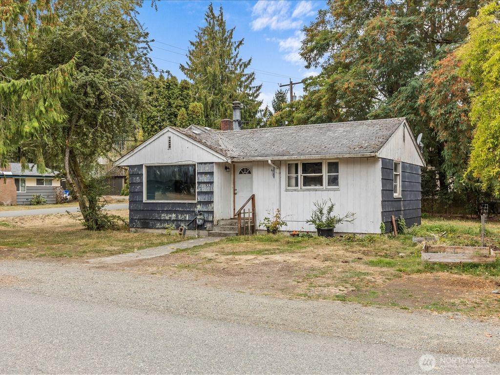 Photo of 20135 4th Avenue S, Des Moines, WA 98198 (MLS # 2432761)
