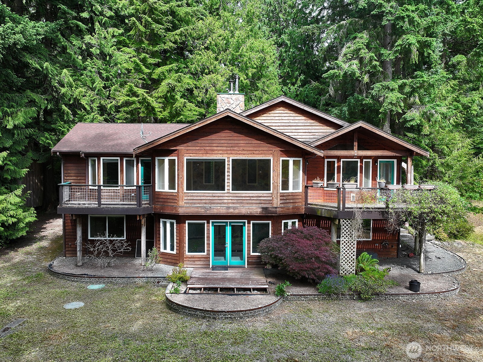 3845 Goldfinch Lane