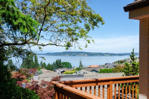 Photo of 106 Chinook Lane, Steilacoom, WA 98388 (MLS # 2553388)