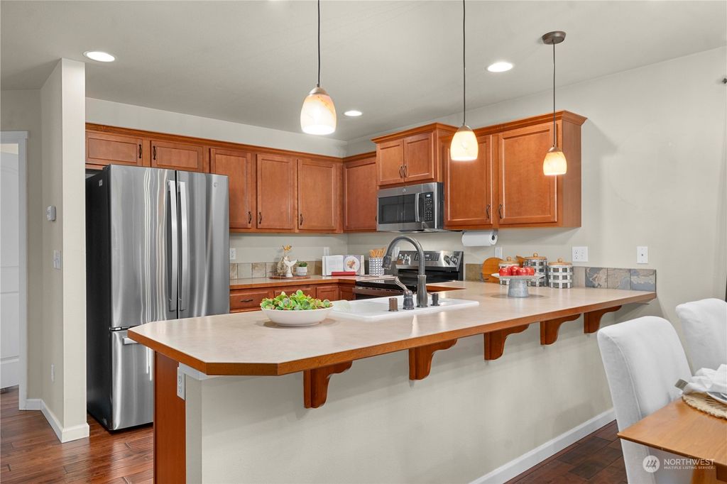 listing image 9362451411931315262
